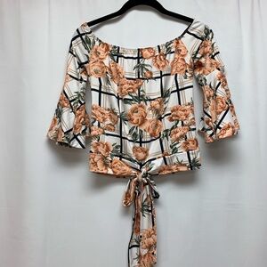 💥Charlotte Russe Belle Sleeve Top